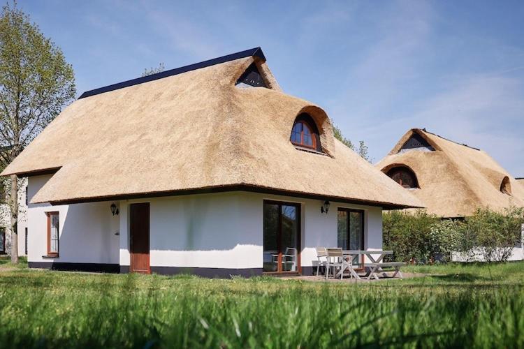 Holiday Resort Van Der Valk, Linstow Dobbin-Linstow エクステリア 写真